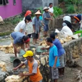 Kepedulian Masyarakat Dalam Membangun Desa